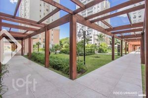 Image 35 - 877232