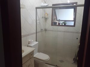 Image 10 - 877245