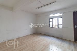 Image 10 - 877246