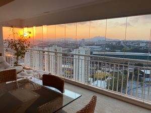 Image 10 - 877252