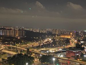 Image 12 - 877252