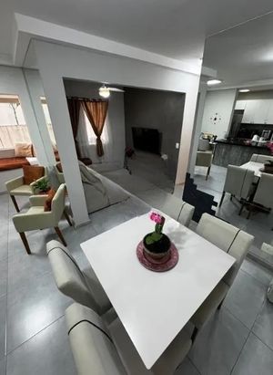 Image 9 - 877253