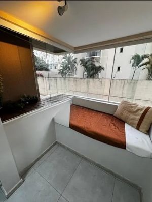 Image 8 - 877253
