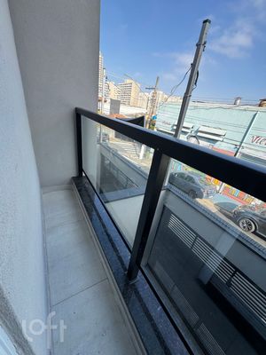 Image 12 - 877317