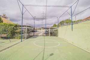 Image 8 - 877320