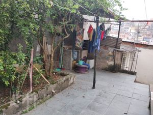 Image 10 - 877322