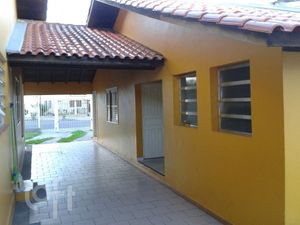 Image 1 - 877323