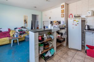 Image 13 - 877344