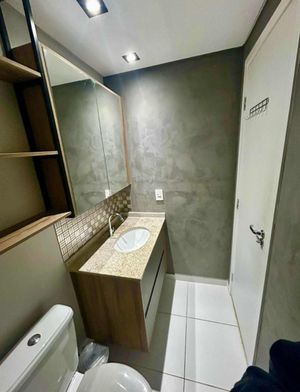 Image 19 - 877346