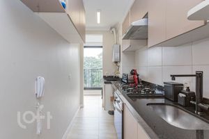 Image 7 - 877359