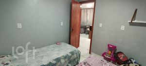 Image 10 - 877366