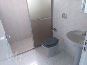 Image 9 - 877368