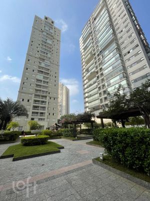 Image 22 - 877369