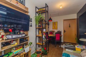 Image 3 - 877374