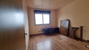 Image 11 - 877377