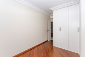 Image 30 - 877379