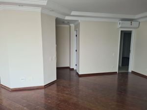 Image 3 - 877379
