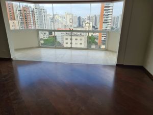 Image 5 - 877379
