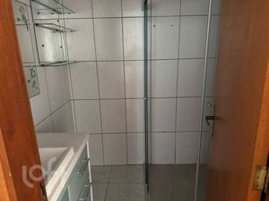 Image 7 - 877381