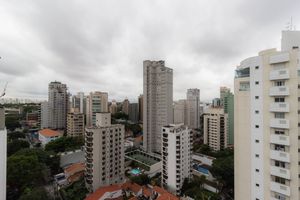 Image 9 - 877390