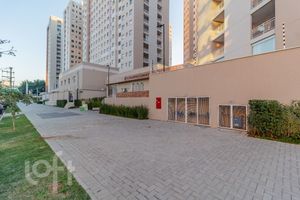 Image 21 - 877414
