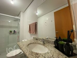 Image 9 - 877424