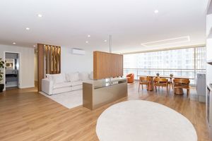 Image 1 - 877425