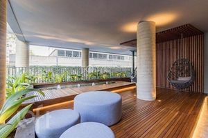 Image 4 - 877449