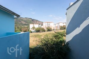 Image 13 - 877450