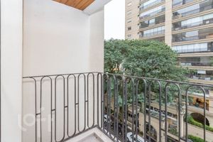 Image 14 - 877453