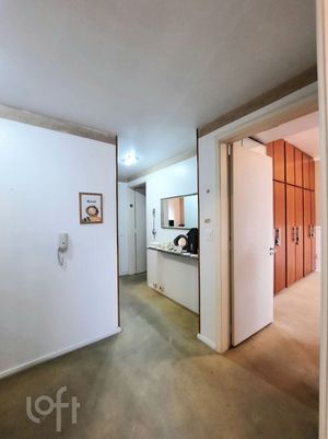 Image 38 - 877455
