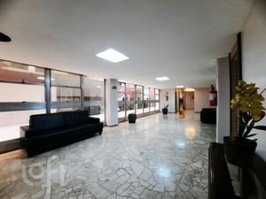 Image 61 - 877455