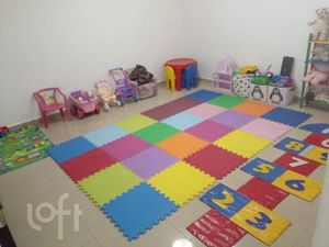 Image 10 - 877461