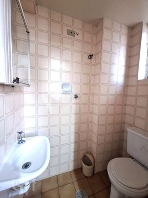 Image 6 - 877465