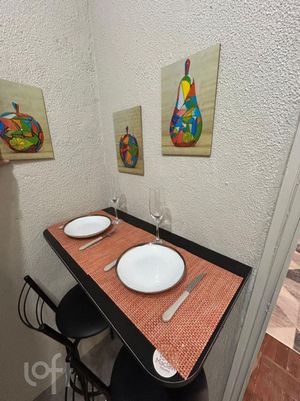 Image 7 - 877466