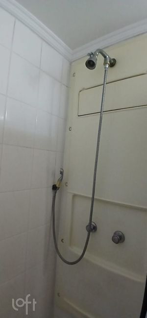 Image 15 - 877468