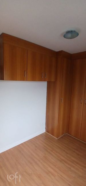 Image 10 - 877468