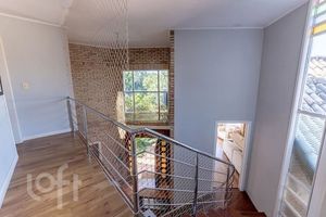 Image 17 - 877469