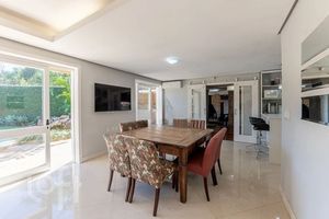 Image 30 - 877469