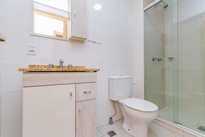 Image 19 - 877471