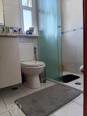 Image 9 - 877482