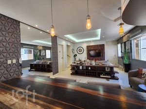 Image 4 - 877486