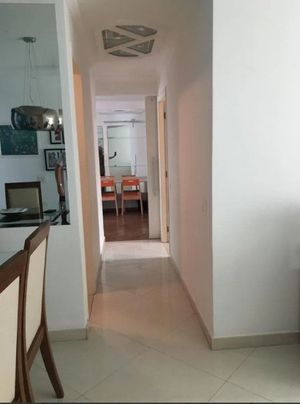 Image 7 - 877488