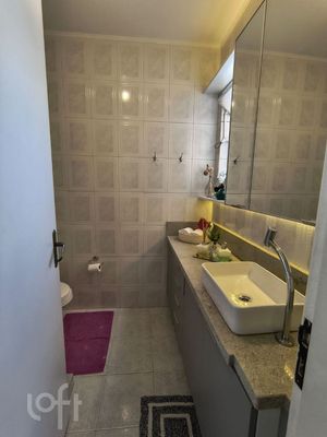 Image 9 - 877492