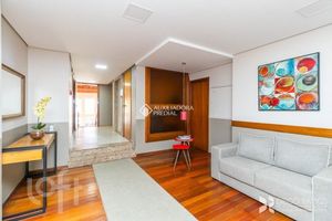 Image 31 - 877513