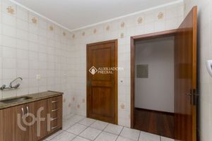 Image 8 - 877513