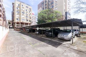 Image 30 - 877513