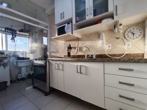 Image 9 - 877519