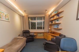 Image 3 - 877521