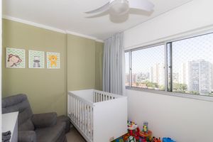 Image 12 - 877522